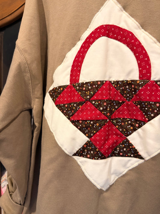 XL Quilted Basket Sweatshirt